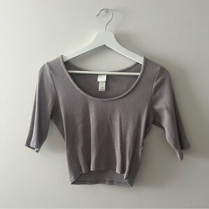 H&M Quarter Sleeve Crop Top
